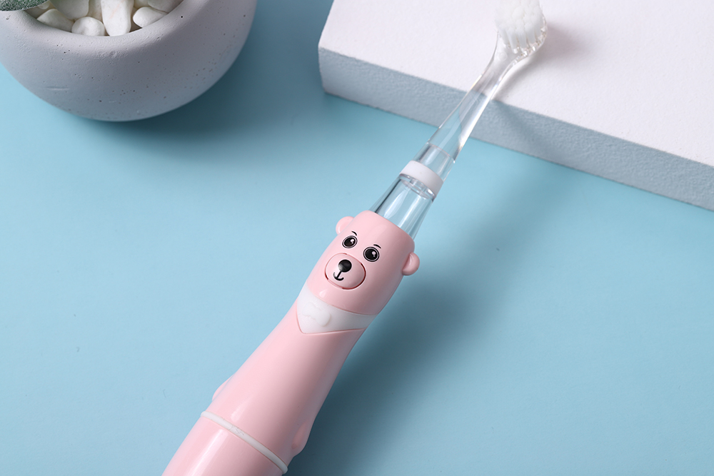 KW-1903 Kids Electric Toothbrush Extra Soft Bristles New Design Sweet Bear Battery Power